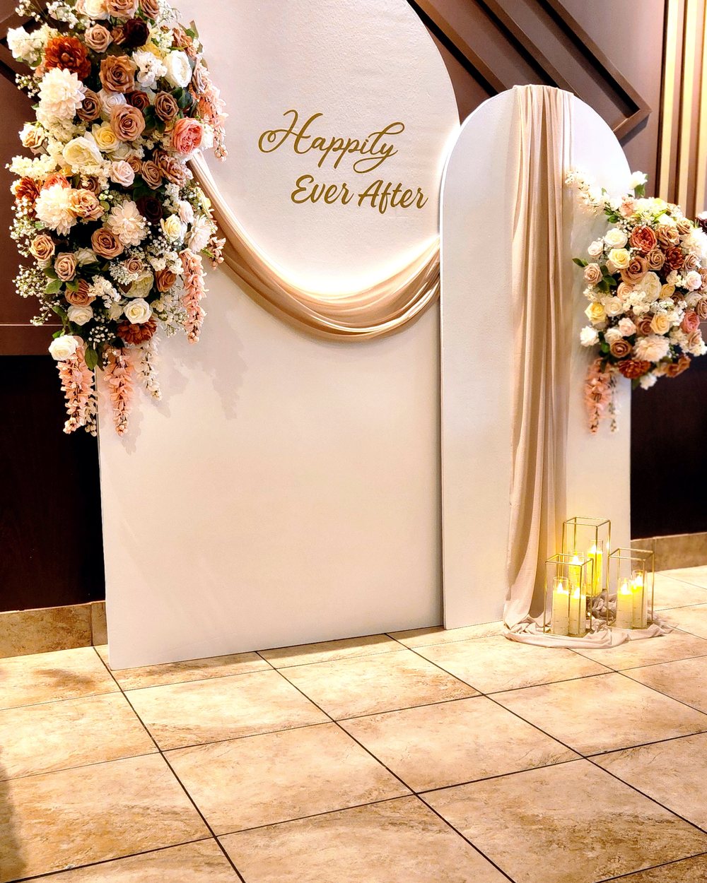 Happily Ever After wedding décor